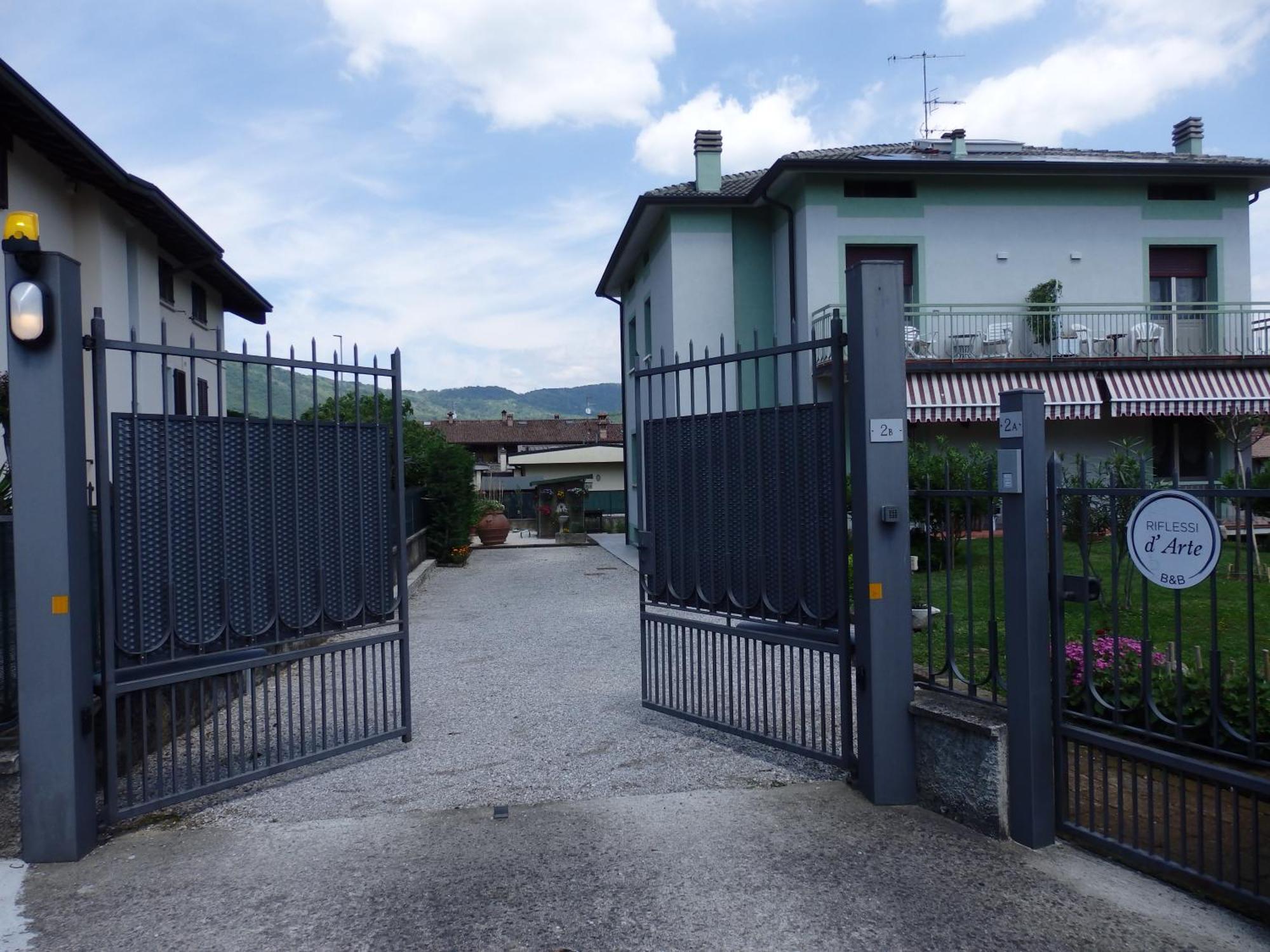 Riflessi D'Arte Bed & Breakfast Provaglio d'Iseo Luaran gambar
